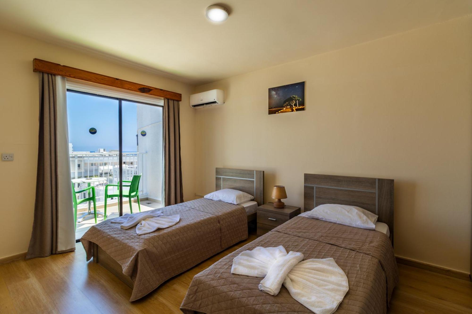 Leucolla Hill & Sea Apartment Protaras Bilik gambar