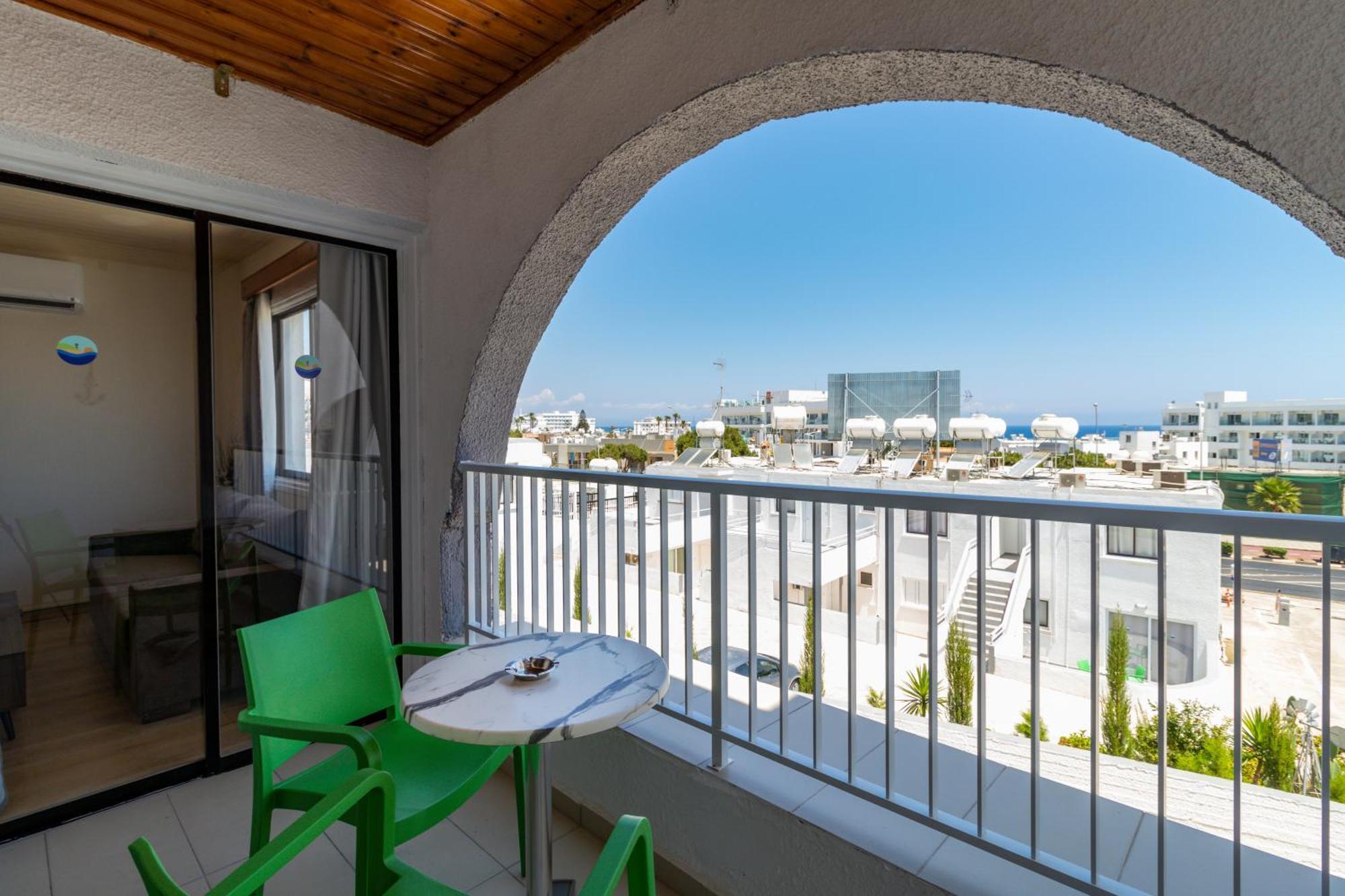 Leucolla Hill & Sea Apartment Protaras Bilik gambar